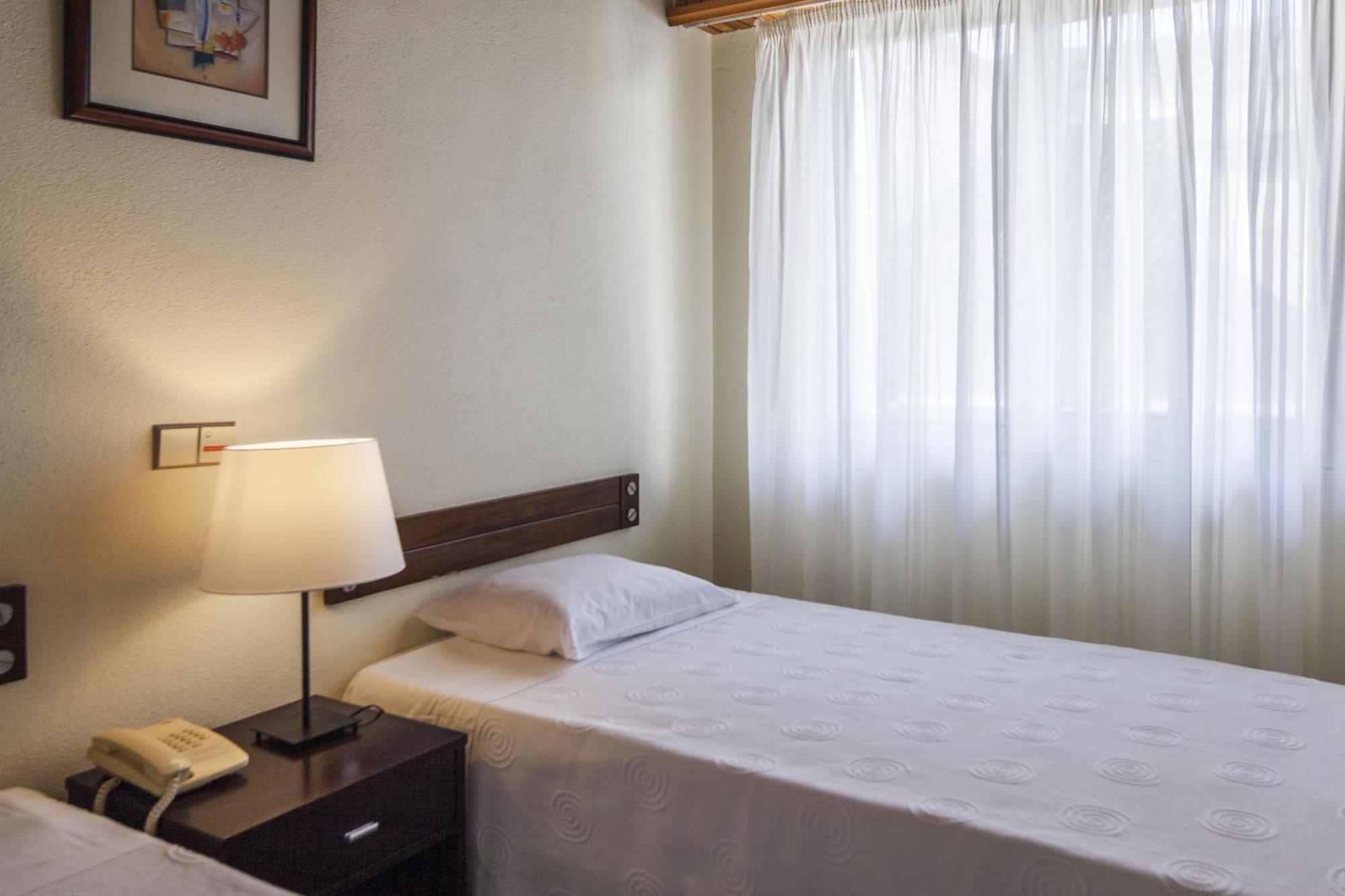 Hotel Sete Cidades Ponta Delgada Oda fotoğraf